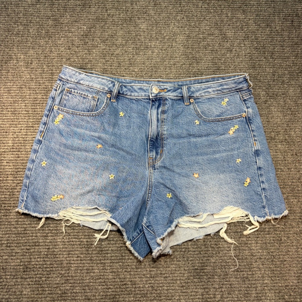 American Eagle Floral Embroidered Distressed Denim Shorts Womens 18 Medium Wash